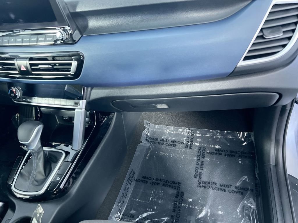 Used 2022 Gray Kia S image 27