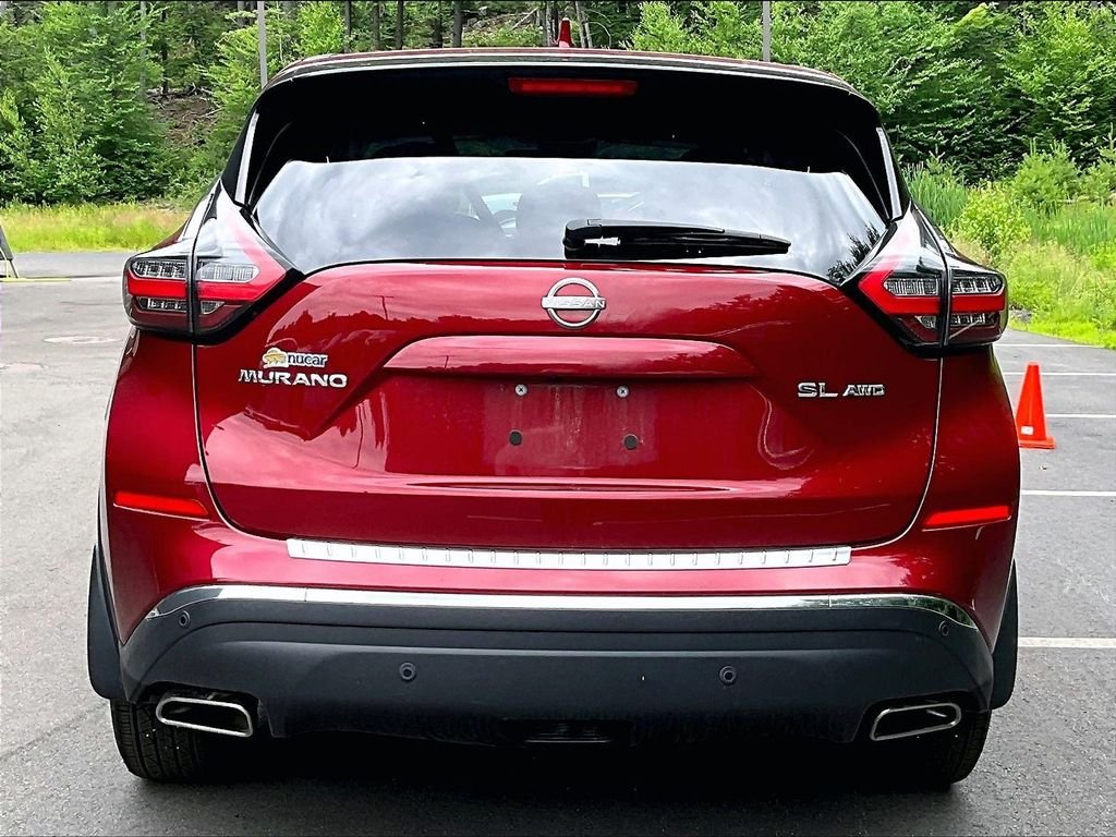 Used 2023 Red Nissan SL image 5