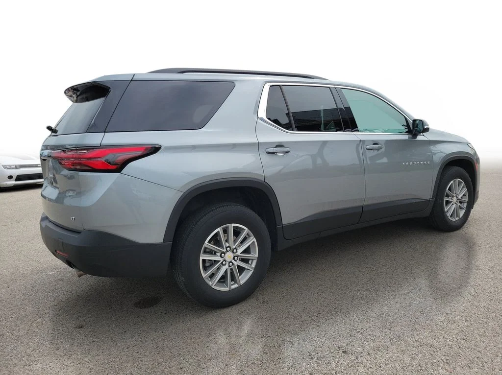 Used 2023 Gray Chevrolet LT image 4