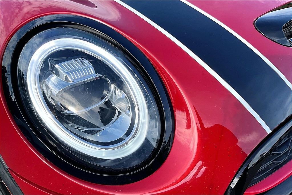 Used 2016 Red MINI Base image 28