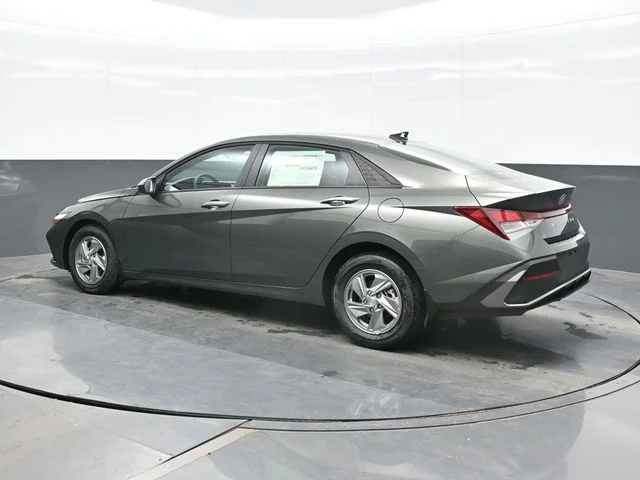New 2026 Gray Hyundai SE image 3