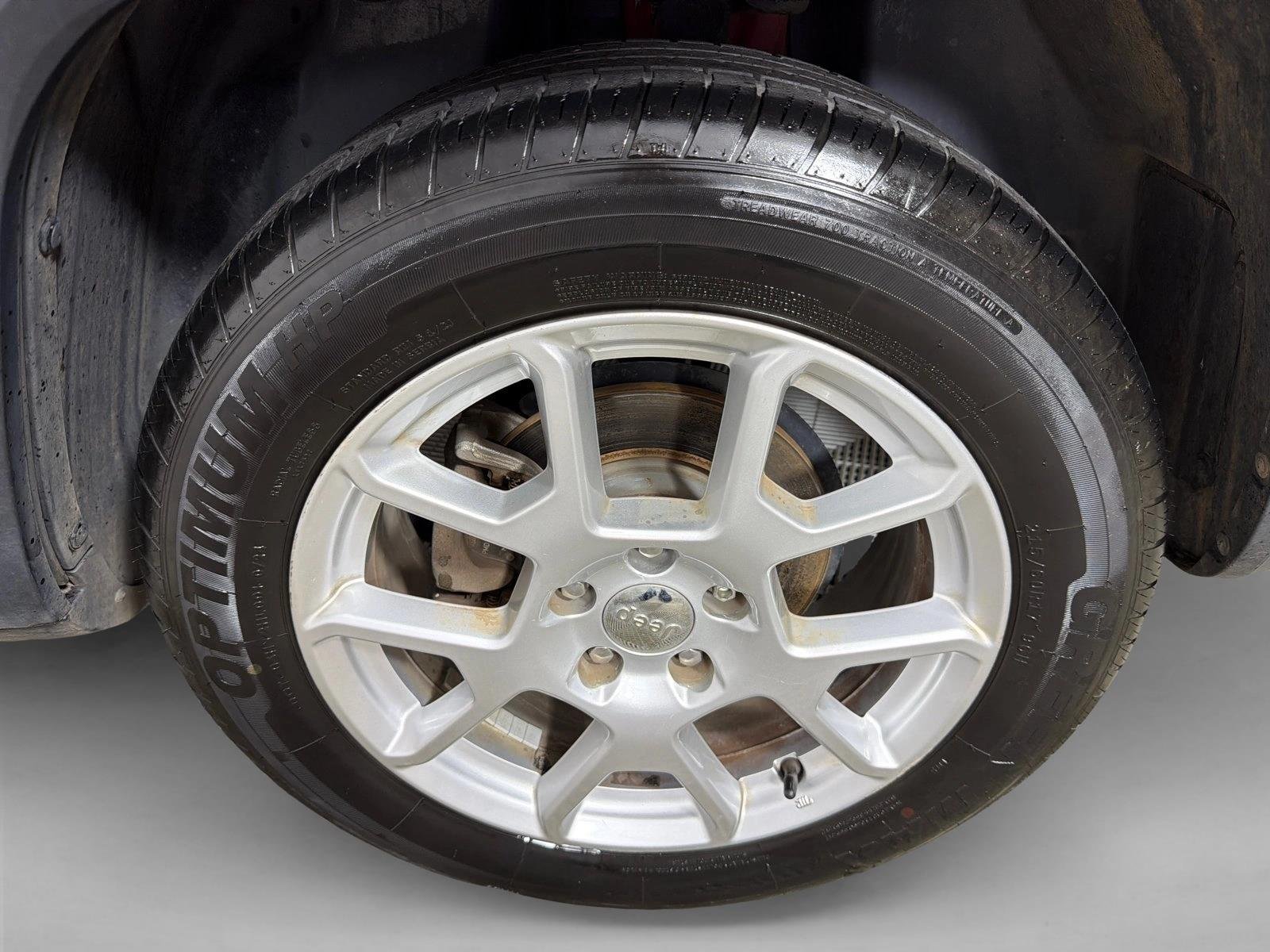 Used 2020 Colorado Red Clearcoat Jeep Latitude image 19