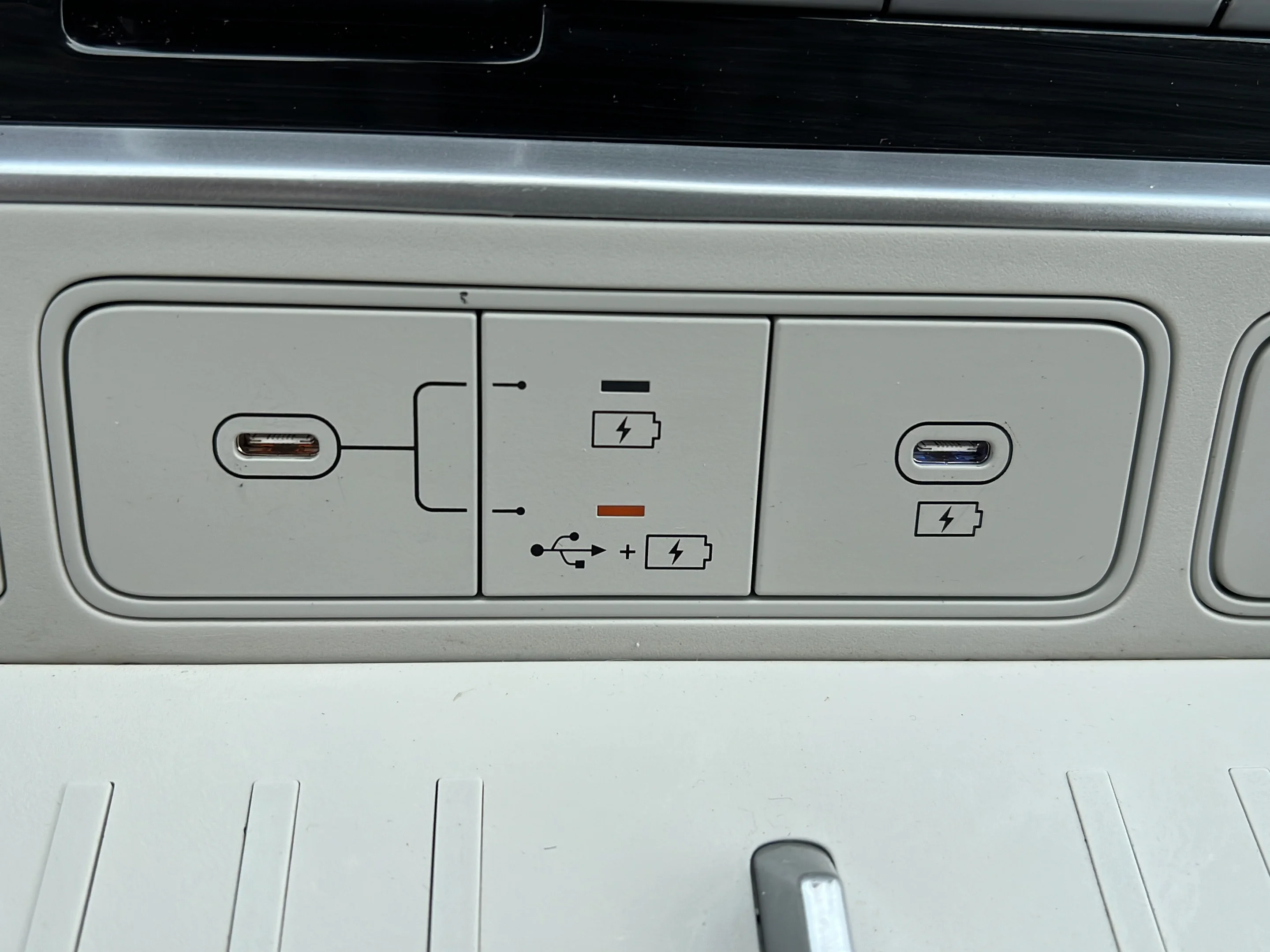 Used 2025 Ecotronic Gray Hyundai Calligraphy image 20