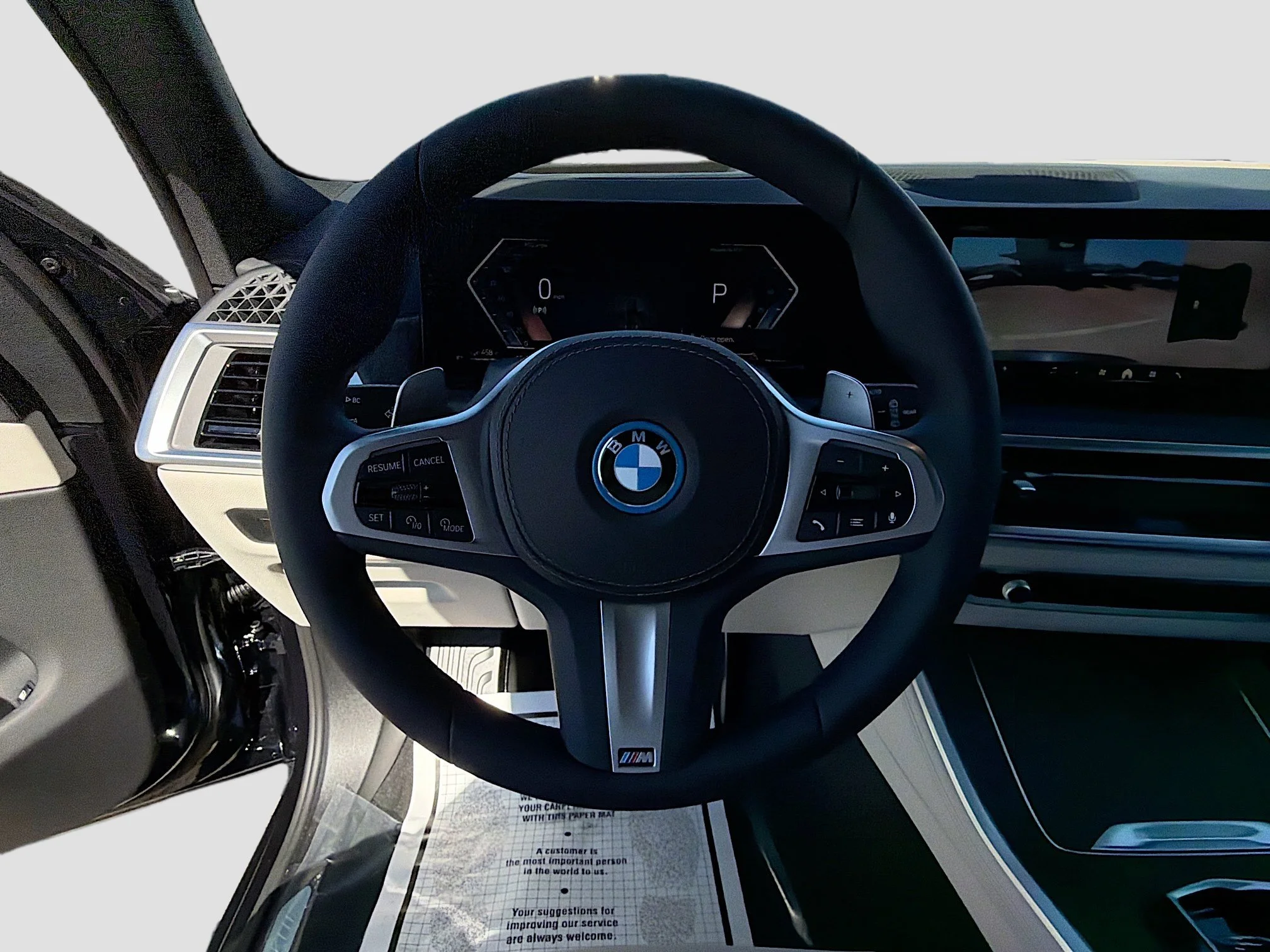 New 2026 Carbon Black Metallic BMW xDrive50e image 40
