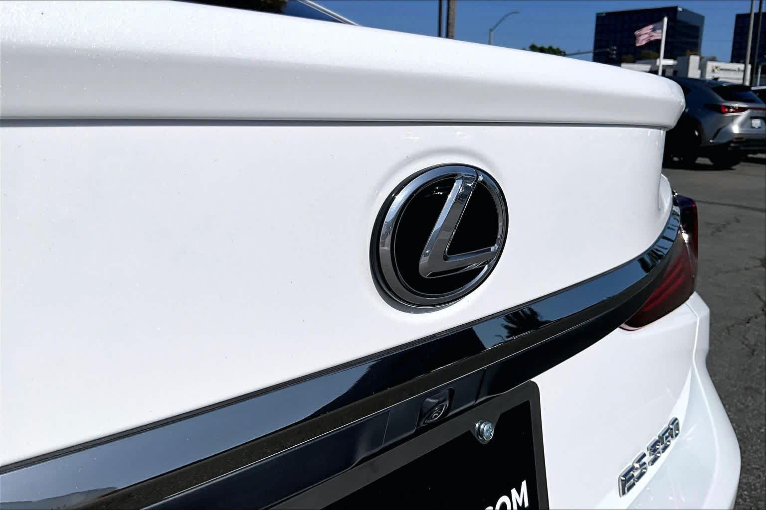 Certified Used 2023 ULTRA WHITE Lexus F SPORT Handling image 29