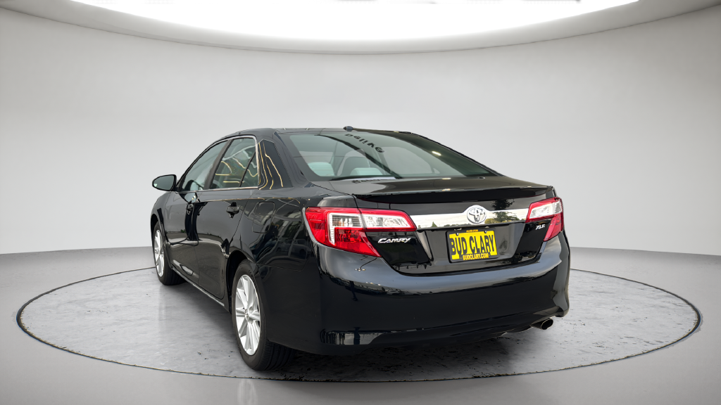 Used 2014 Black Toyota LE image 8