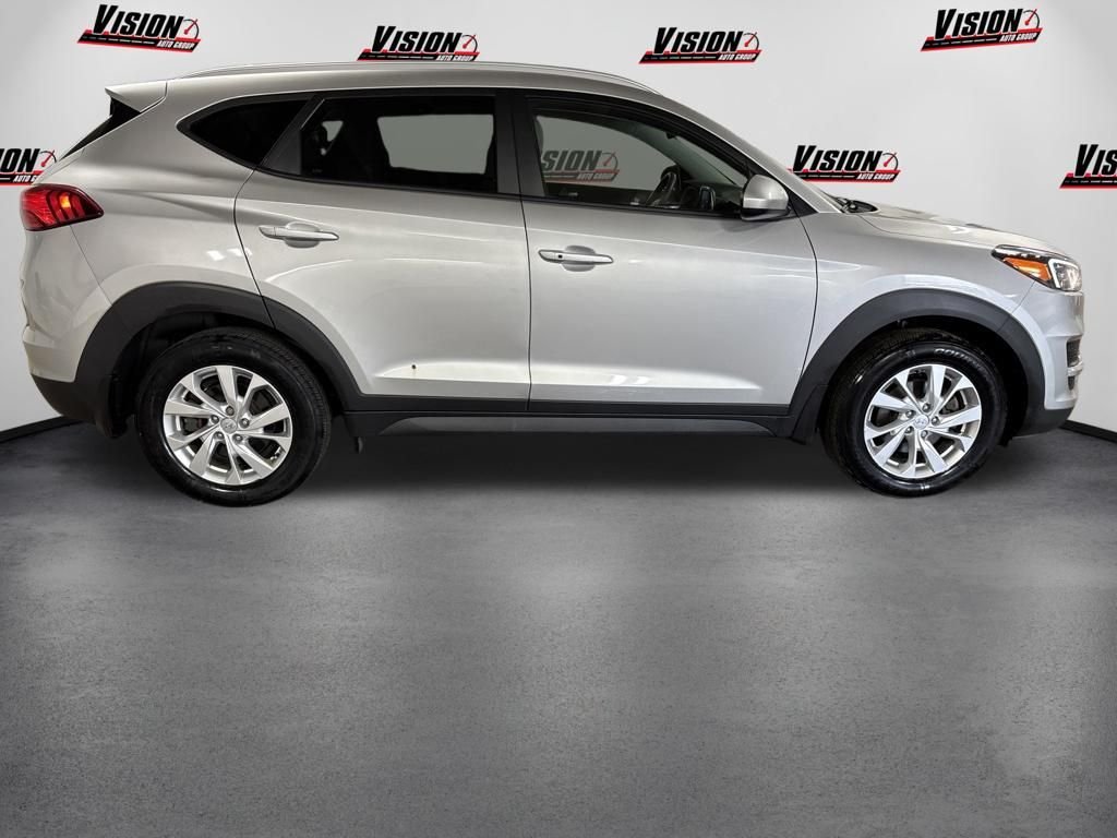 Used 2020 Silver Hyundai Value image 4