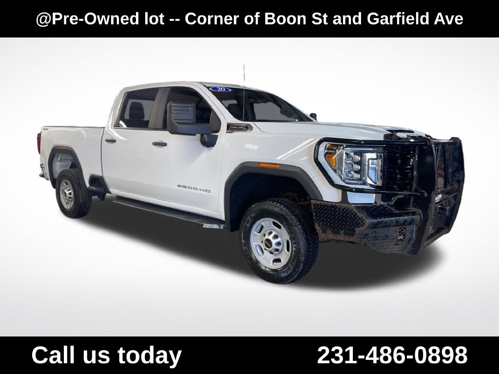 Used 2020 White GMC Base image 7