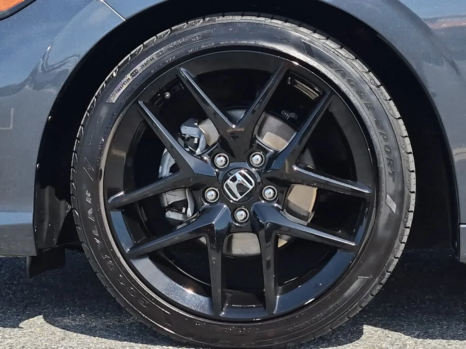 Used 2025 Meteorite Gray Metallic Honda Sport image 6
