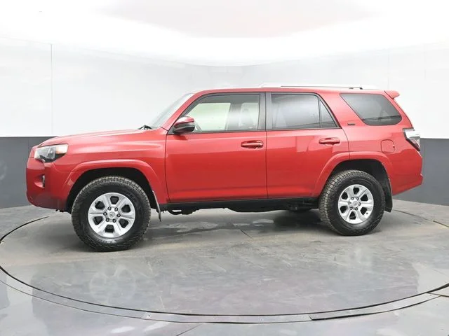 Used 2018 Barcelona Red Metallic Toyota SR5 image 6