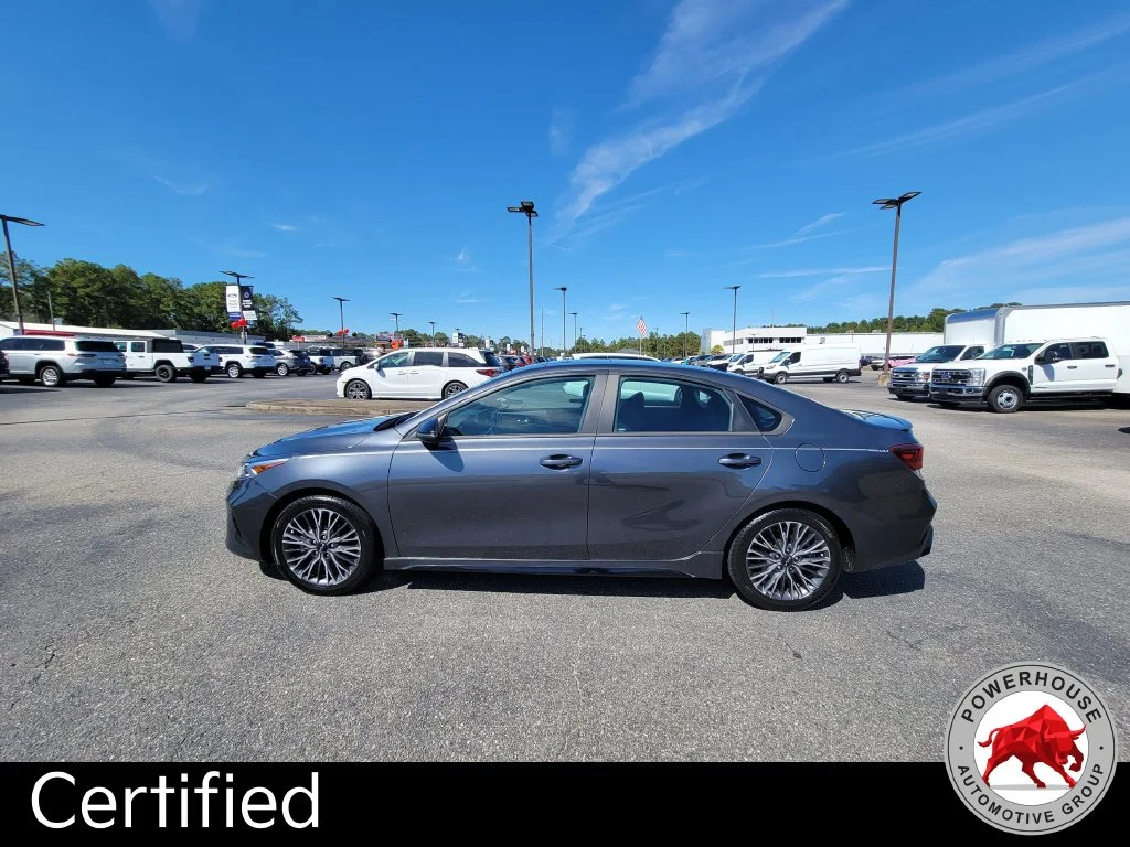 Used 2024 Gray Kia GT-Line image 3