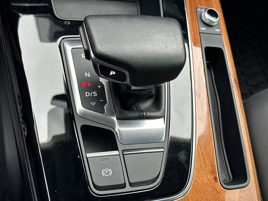 Used 2023 Silver Audi 45 S line Premium image 28