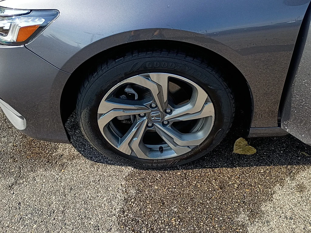 Certified Used 2018 DK. GRAY Honda EX image 10