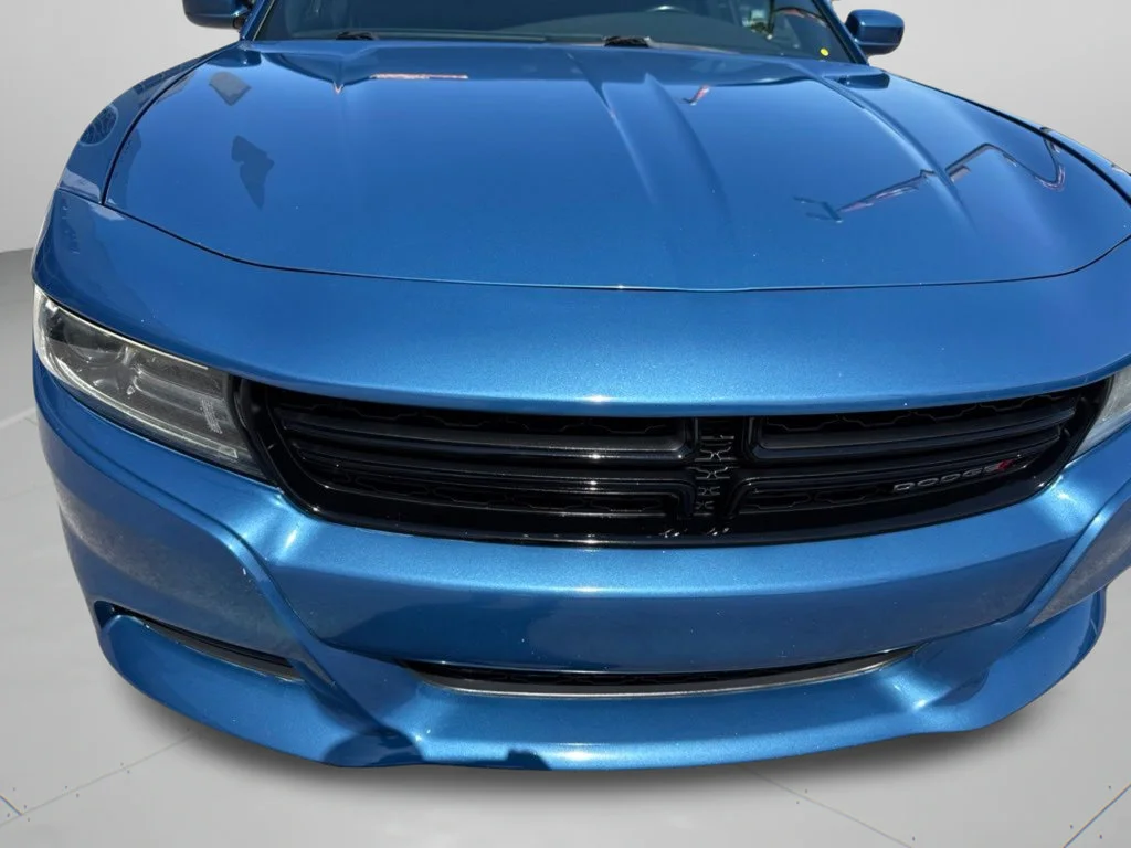 Used 2020 Frostbite Dodge SXT image 35