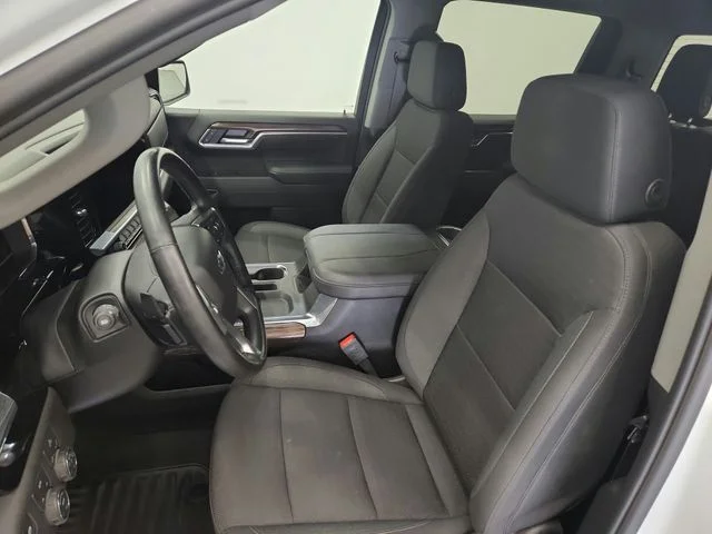 Used 2025 White Chevrolet RST image 18