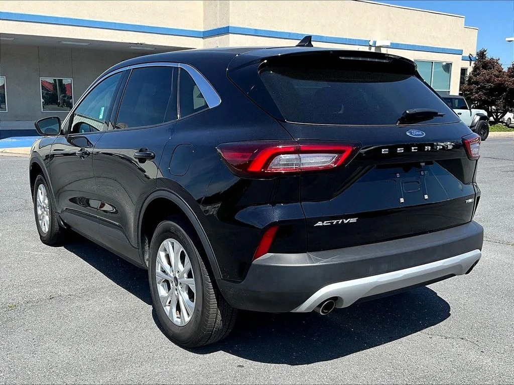 Used 2024 Black Ford Active image 6