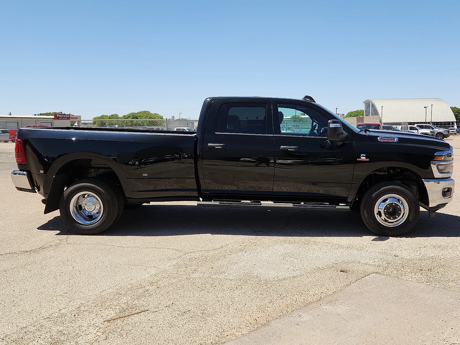 New 2026 Diamond Black Crystal Pearl-Coat  Paint Ram TRADESMAN CREW CAB 4X4 8
