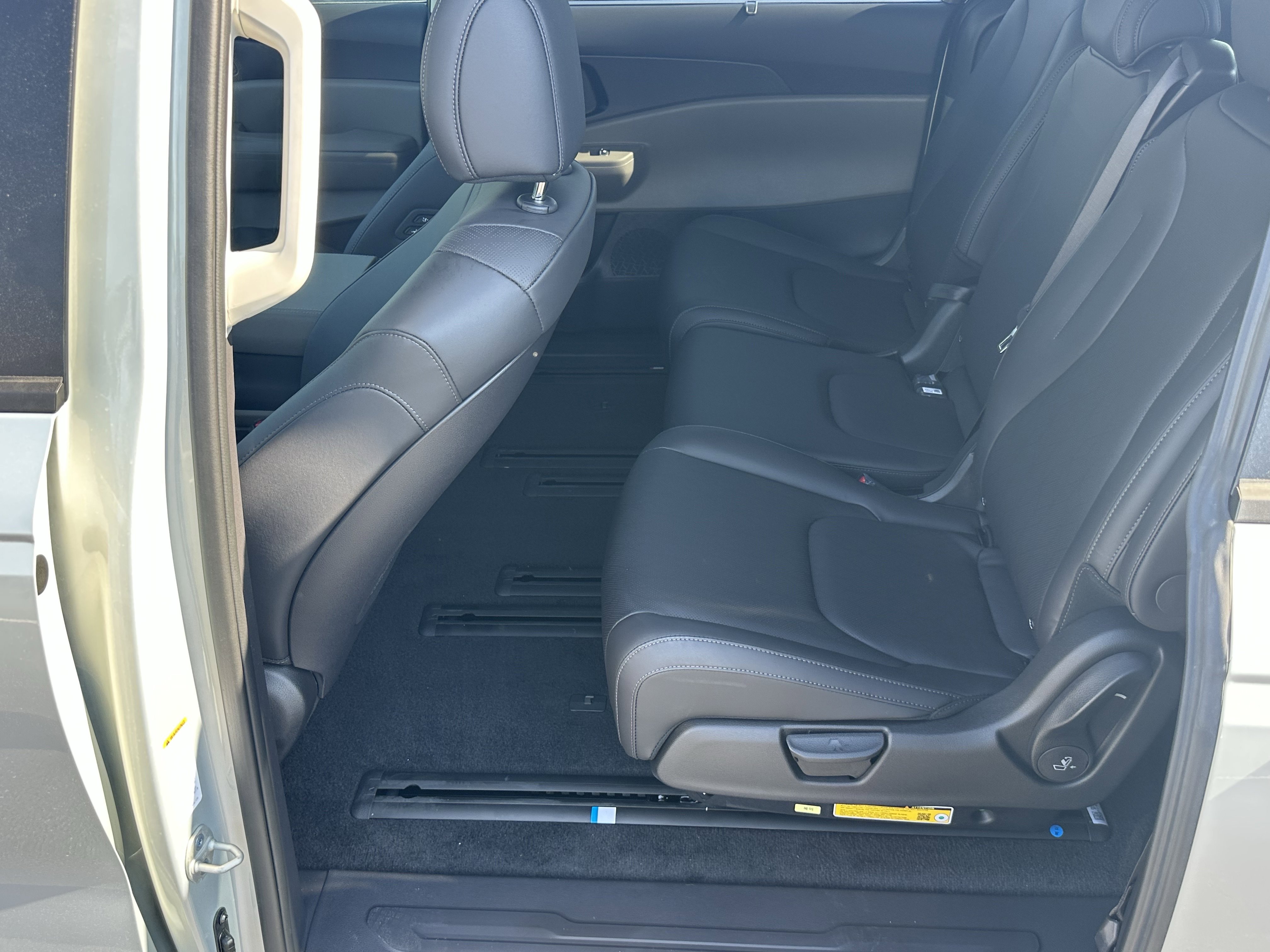 New 2026 Ivory Silver Kia EX image 21