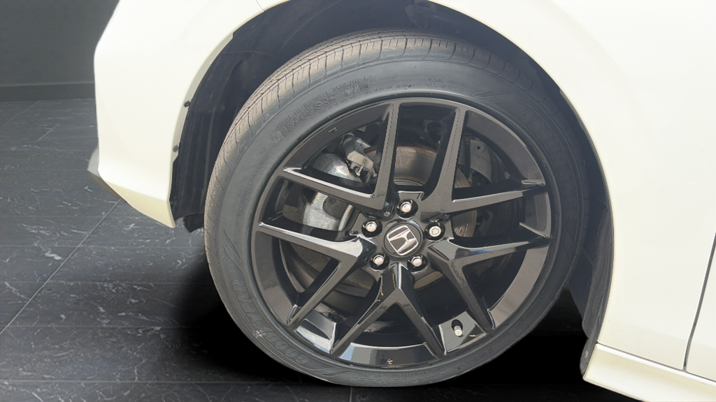 Used 2025 Platinum White Pearl Honda 4D HYBRID SPORT image 29