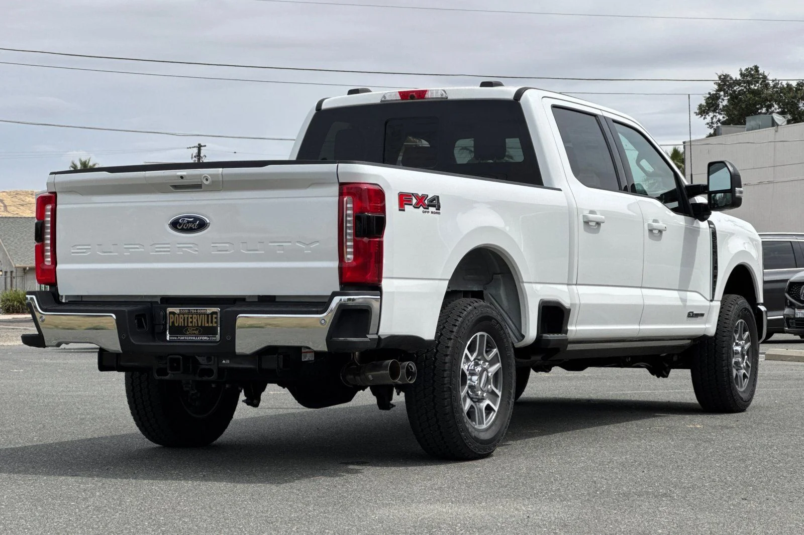 New 2026 Star White Metallic Tri-Coat Ford F-250® Lariat® image 4