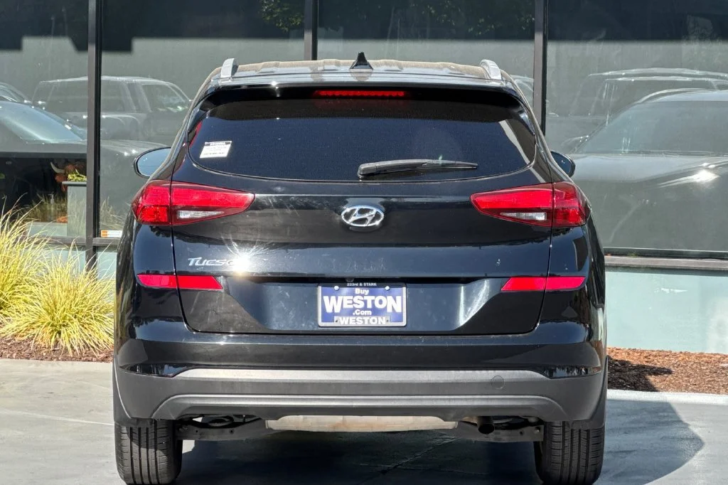 Used 2020 Noir Hyundai Value image 5
