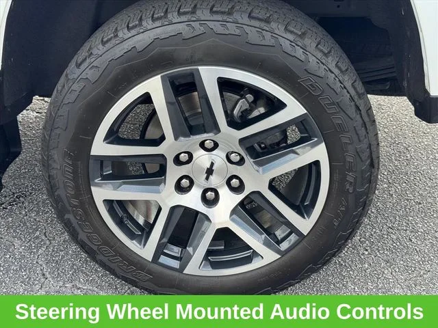 Used 2024 White Chevrolet Z71 image 33