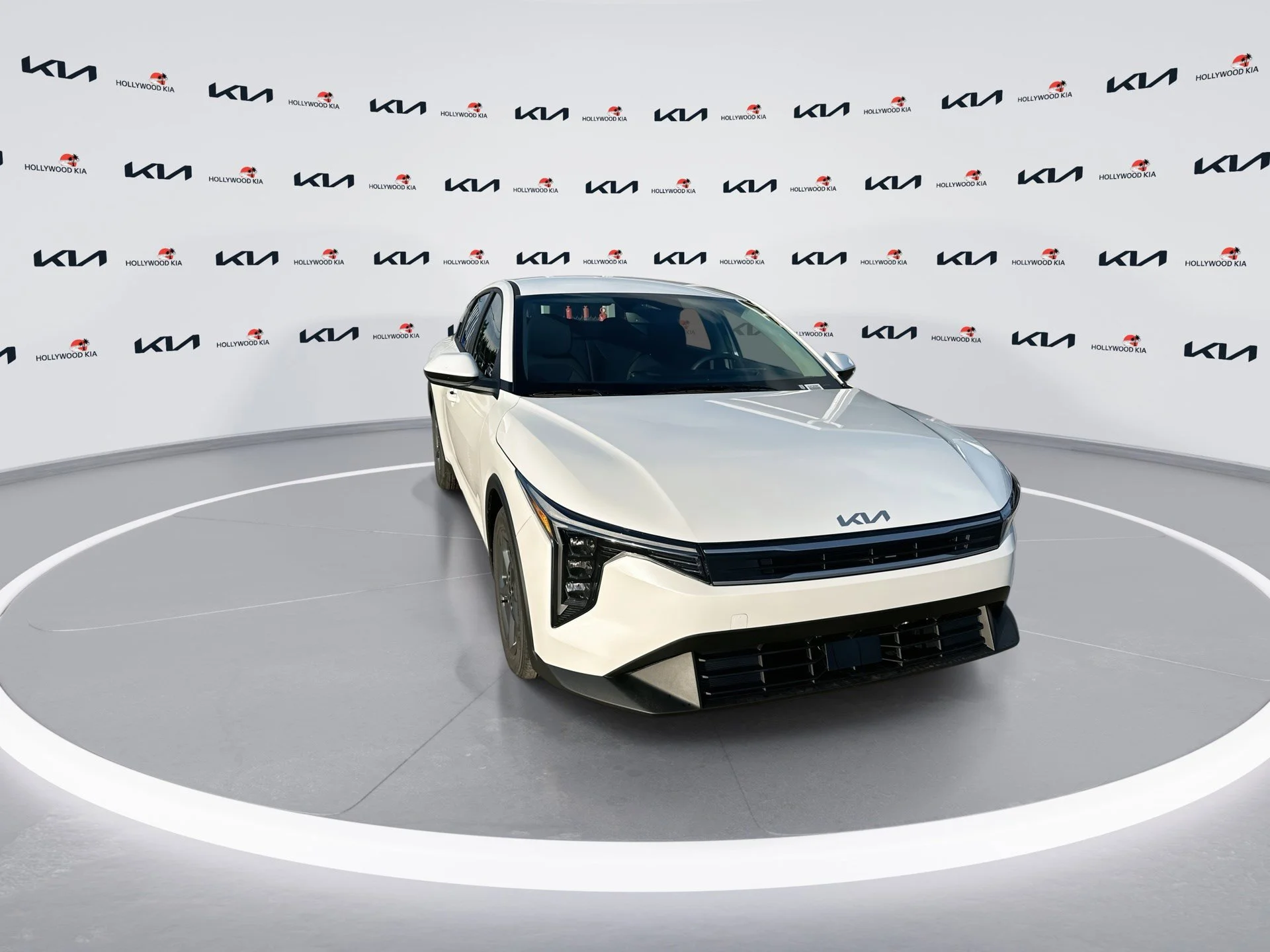 New 2026 Snow White Pearl Kia LXS image 2