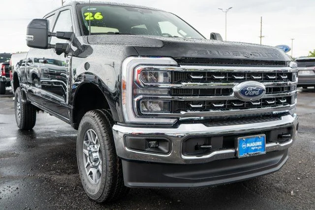 New 2026 Agate Black Metallic Ford Lariat image 4