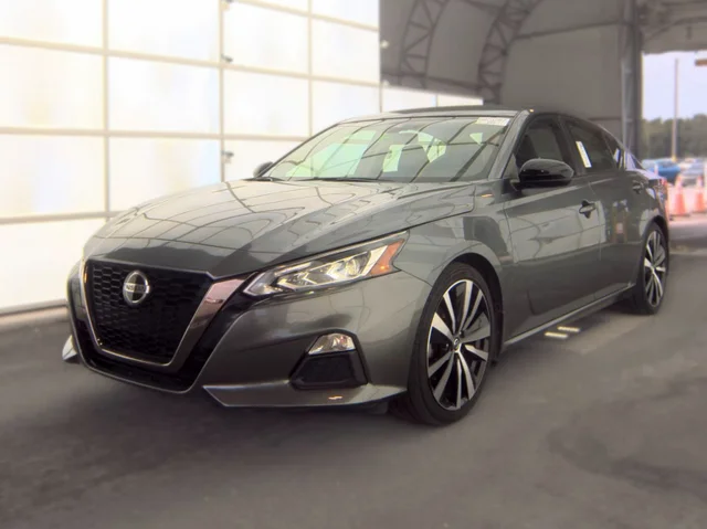 Used 2022 Gray Nissan 2.5 SR image 1