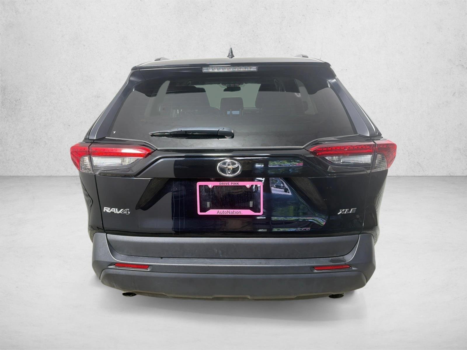 Used 2025 Midnight Black Metallic Toyota XLE image 4