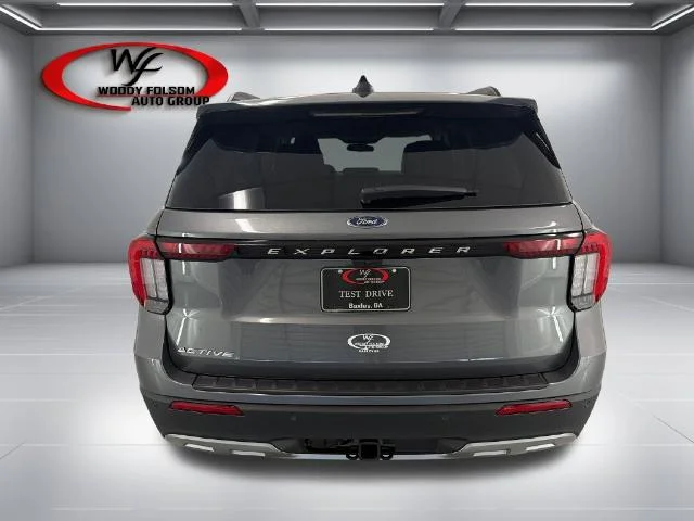 New 2026 Carbonized Gray Metallic Ford Active image 25