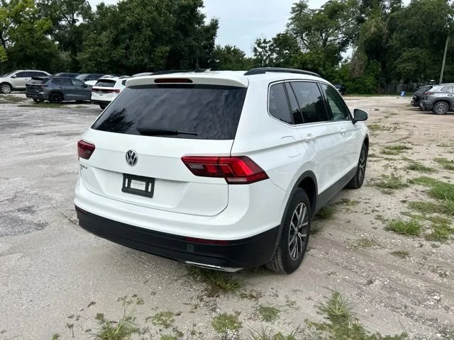 Used 2019 Pure White Volkswagen 2.0T SEL R-Line image 4