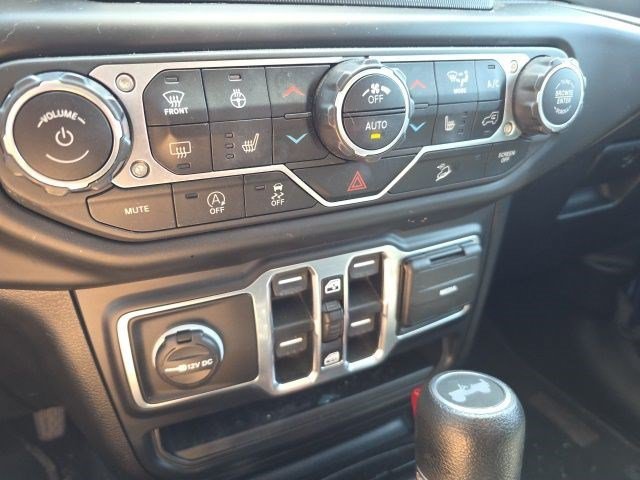 Used 2020 Ocean Blue Metallic Clearcoat Jeep Sport S image 20
