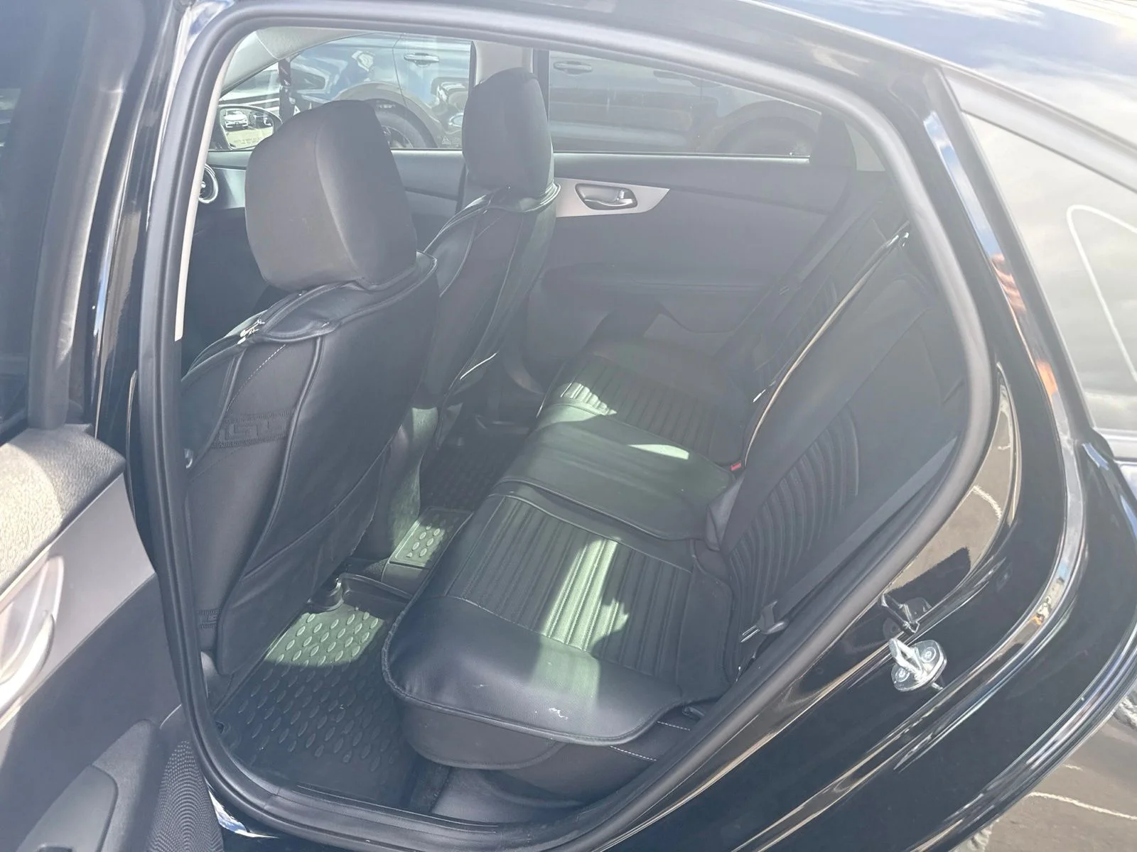 Used 2024 Aurora Black Kia LXS image 6