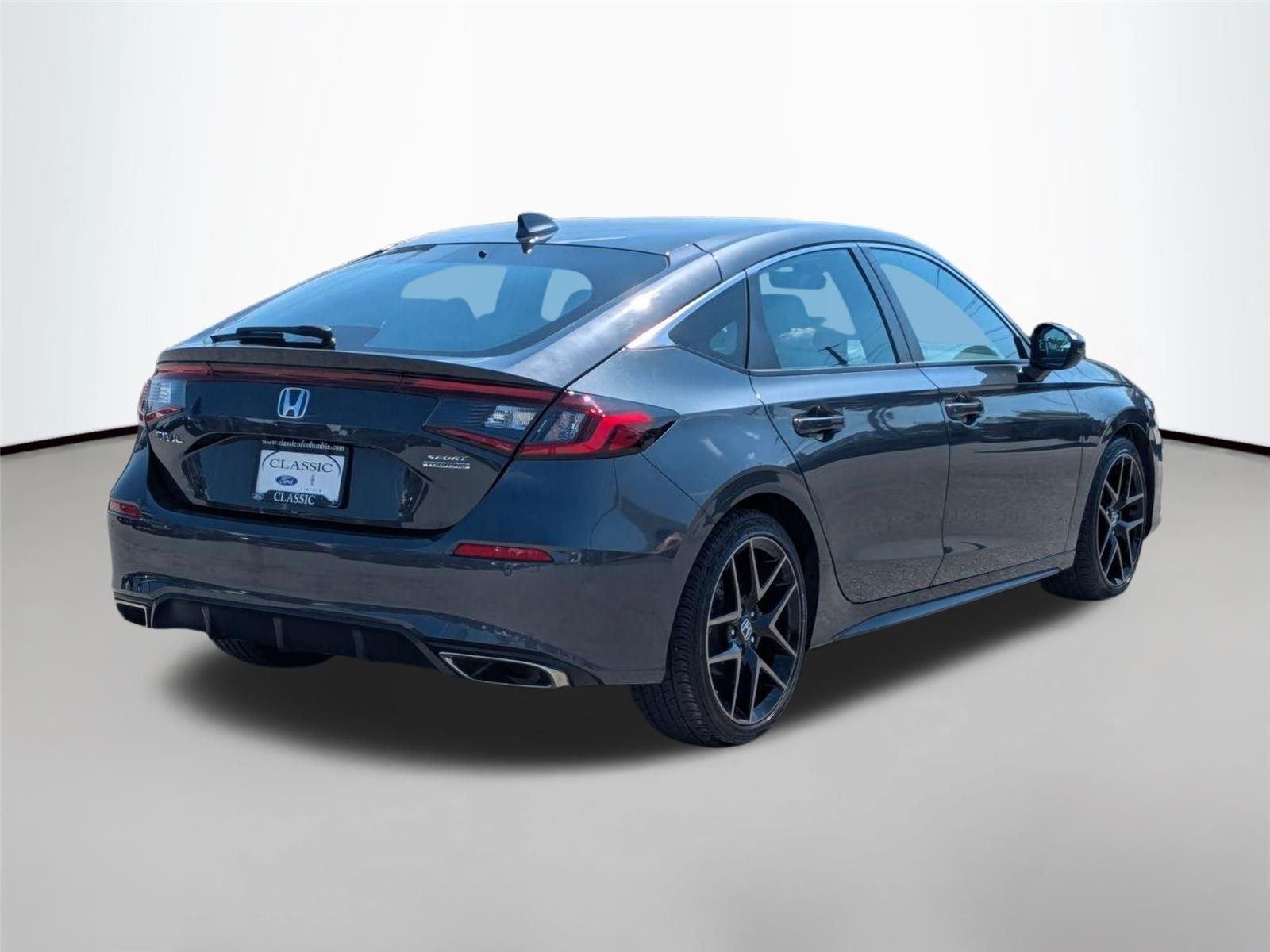 Used 2022 Meteorite Gray Metallic Honda Sport Touring image 4