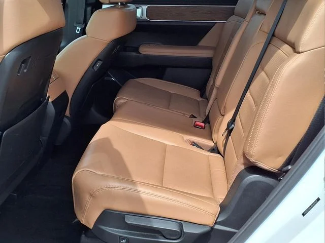 Used 2024 White Hyundai Limited image 14