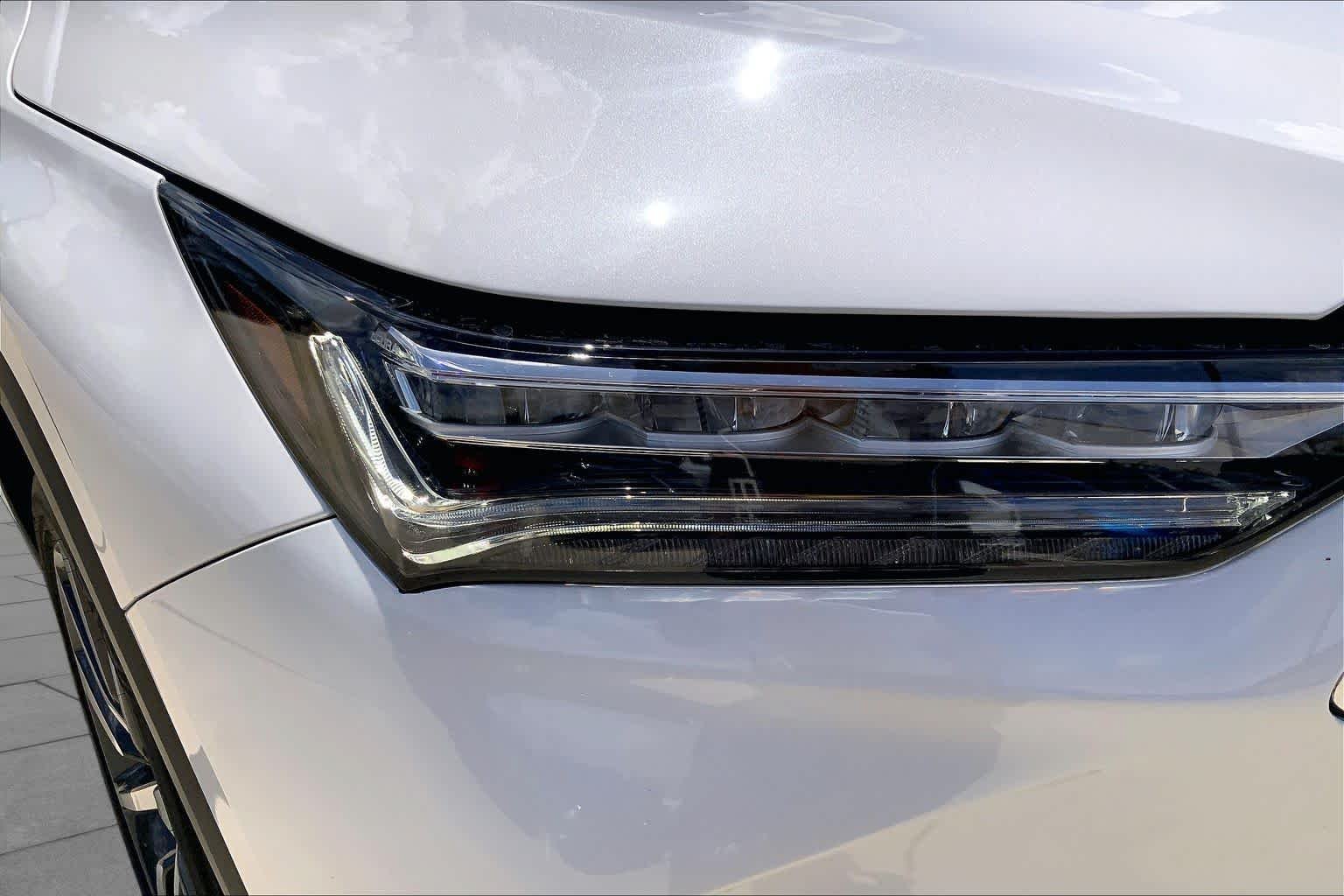 Used 2026 Platinum White Pearl Acura w/Technology Package image 28