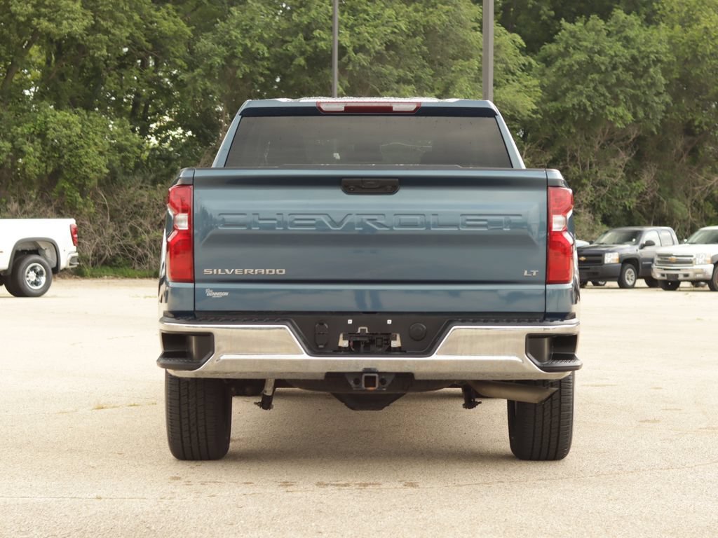 Used 2024 Lakeshore Blue Metallic Chevrolet LT (2FL) image 6