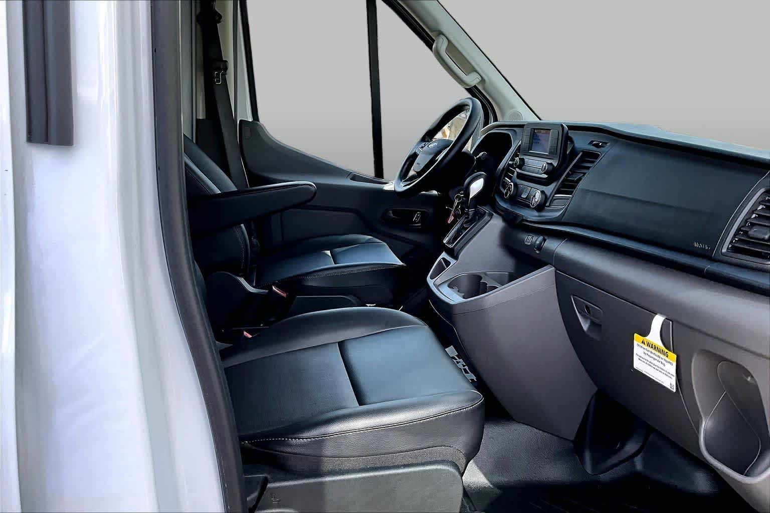 Used 2025 Oxford White Ford  image 11