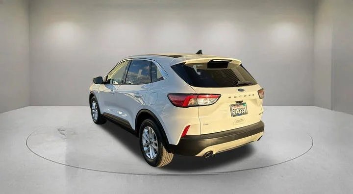Certified Used 2020 White Ford SE image 4