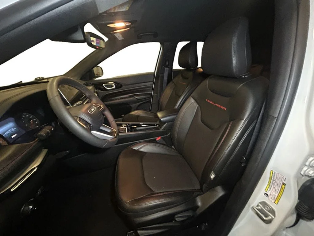 Used 2025 Bright White Jeep Trailhawk image 9