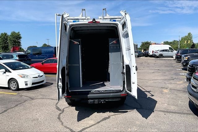 New 2026 Arctic White Mercedes-Benz Cargo 144 WB image 26