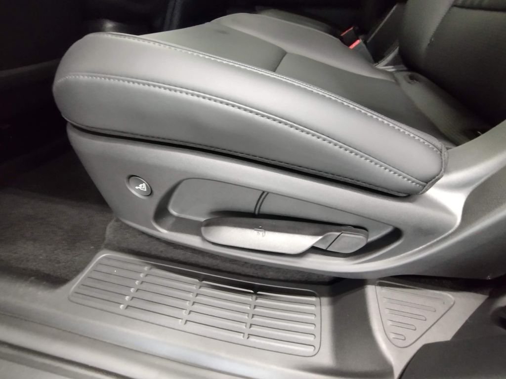 Used 2026 White Hyundai SEL Convenience image 39