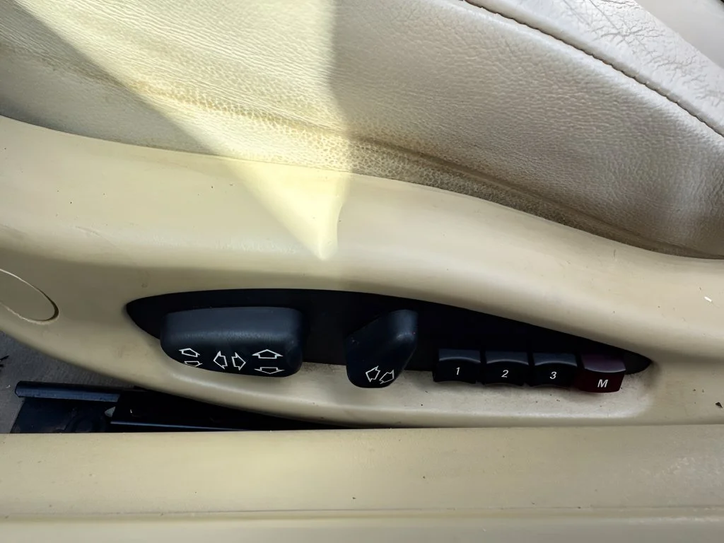 Used 2004  BMW 3.0i image 9