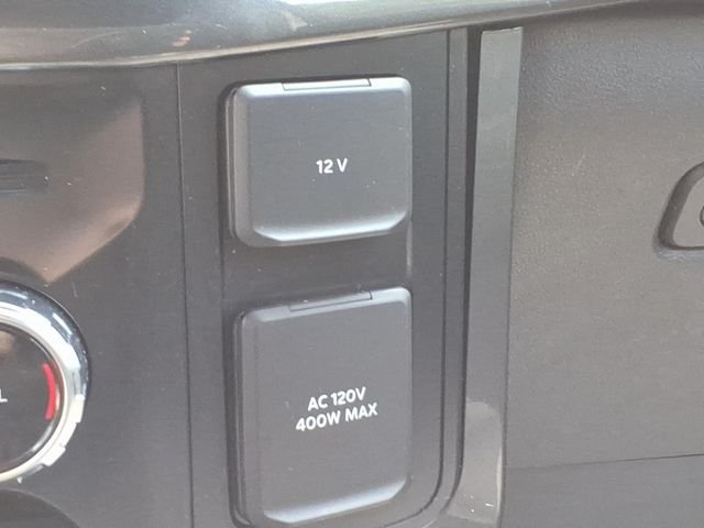 Used 2023 Silver Ford XLT image 31