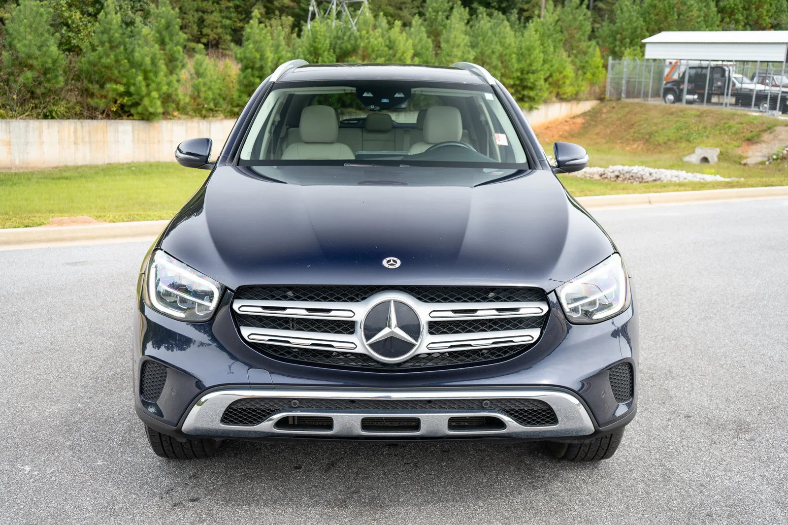 Used 2021  Mercedes-Benz GLC 300 image 2