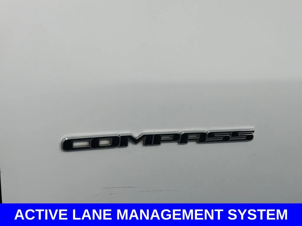 Used 2024 White Jeep Latitude image 5