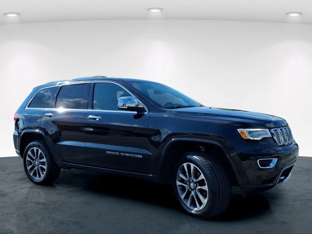Used 2018 Black Jeep Overland image 4