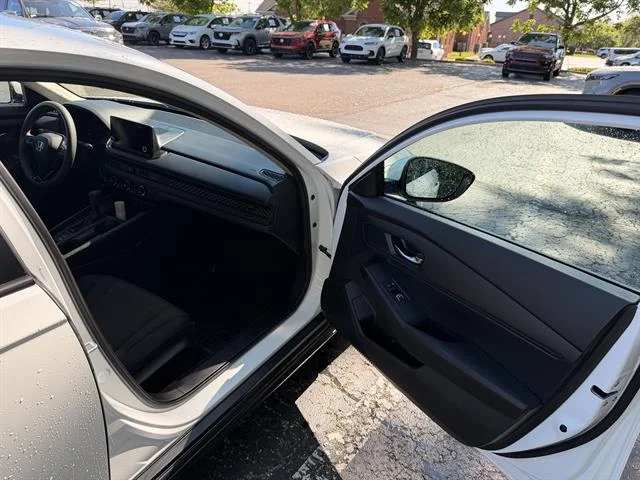 Certified Used 2023 WHITE Honda LX image 14