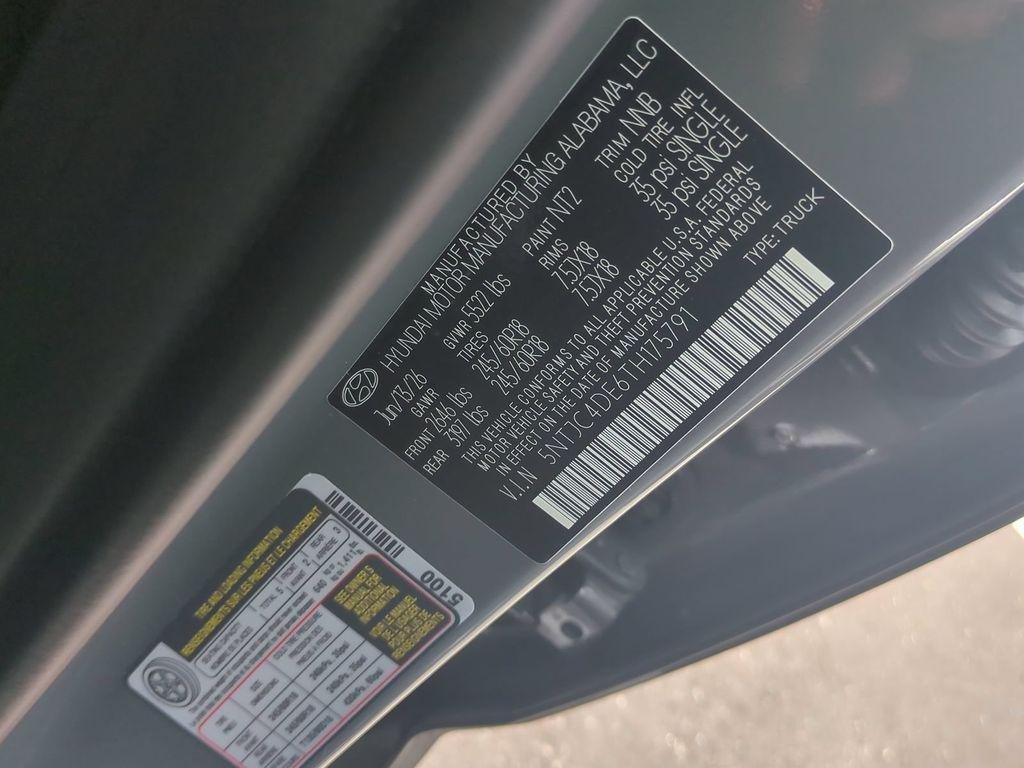New 2026 Gray Hyundai SEL Activity FWD image 38